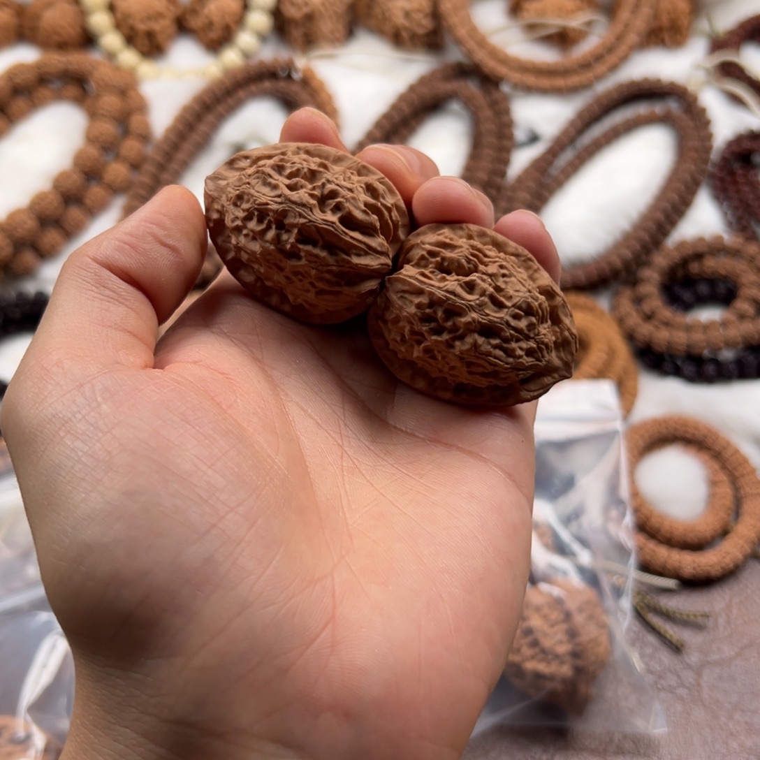 蜡***新金刚菩提吊坠小新闷头鸡核桃