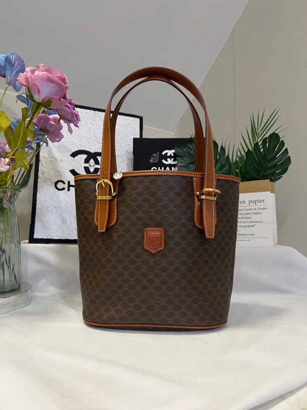 95新 Celine/思琳 兔兔奢G专属/思琳水桶单肩包/003