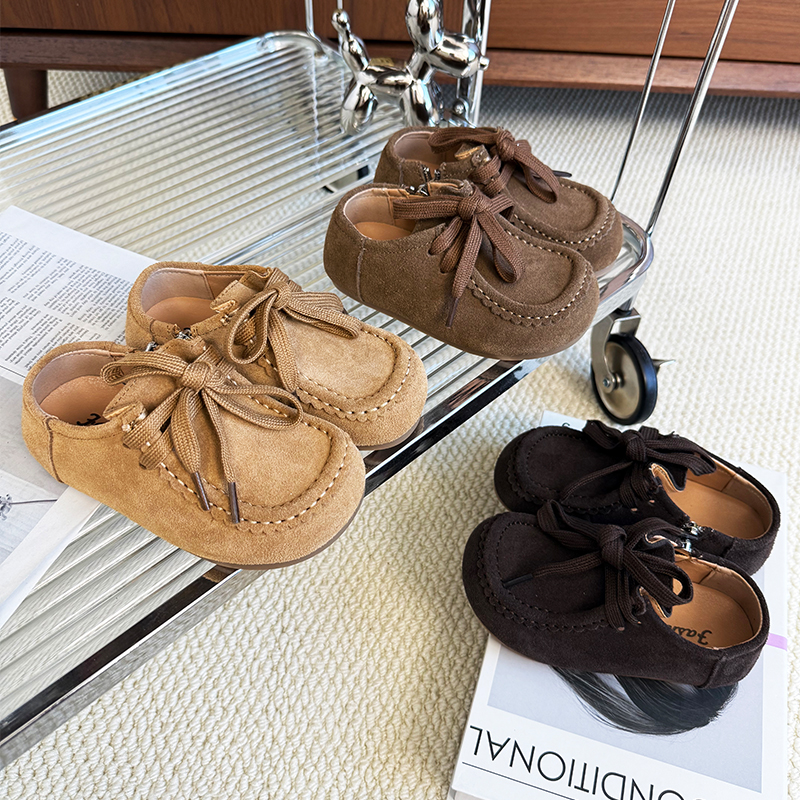 儿童真皮勃肯鞋2025秋季新款女童复古袋鼠鞋男童休闲防滑豆豆鞋潮