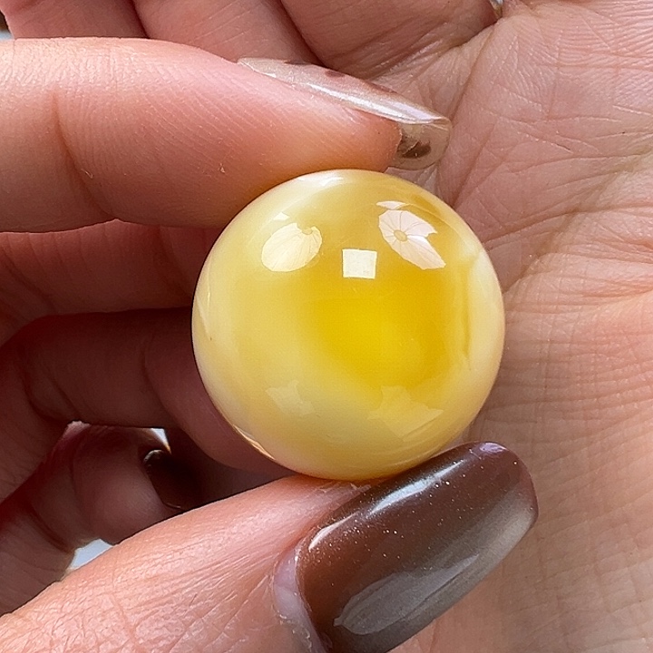 蜜蜡未镶嵌珠宝奇石