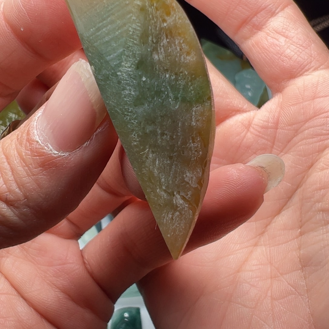 未镶嵌定制翡翠不包工