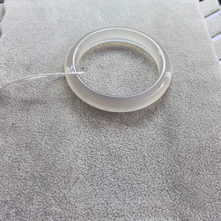 玛瑙/玉髓手镯未镶嵌豆*米