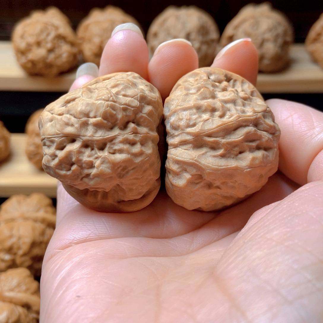 文玩核桃吊坠蛤蟆头