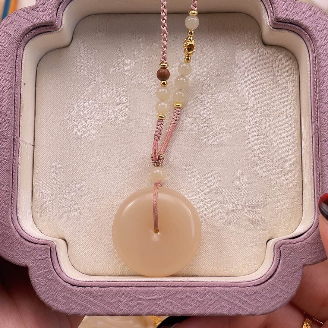 和田玉吊坠(不含链)未镶嵌