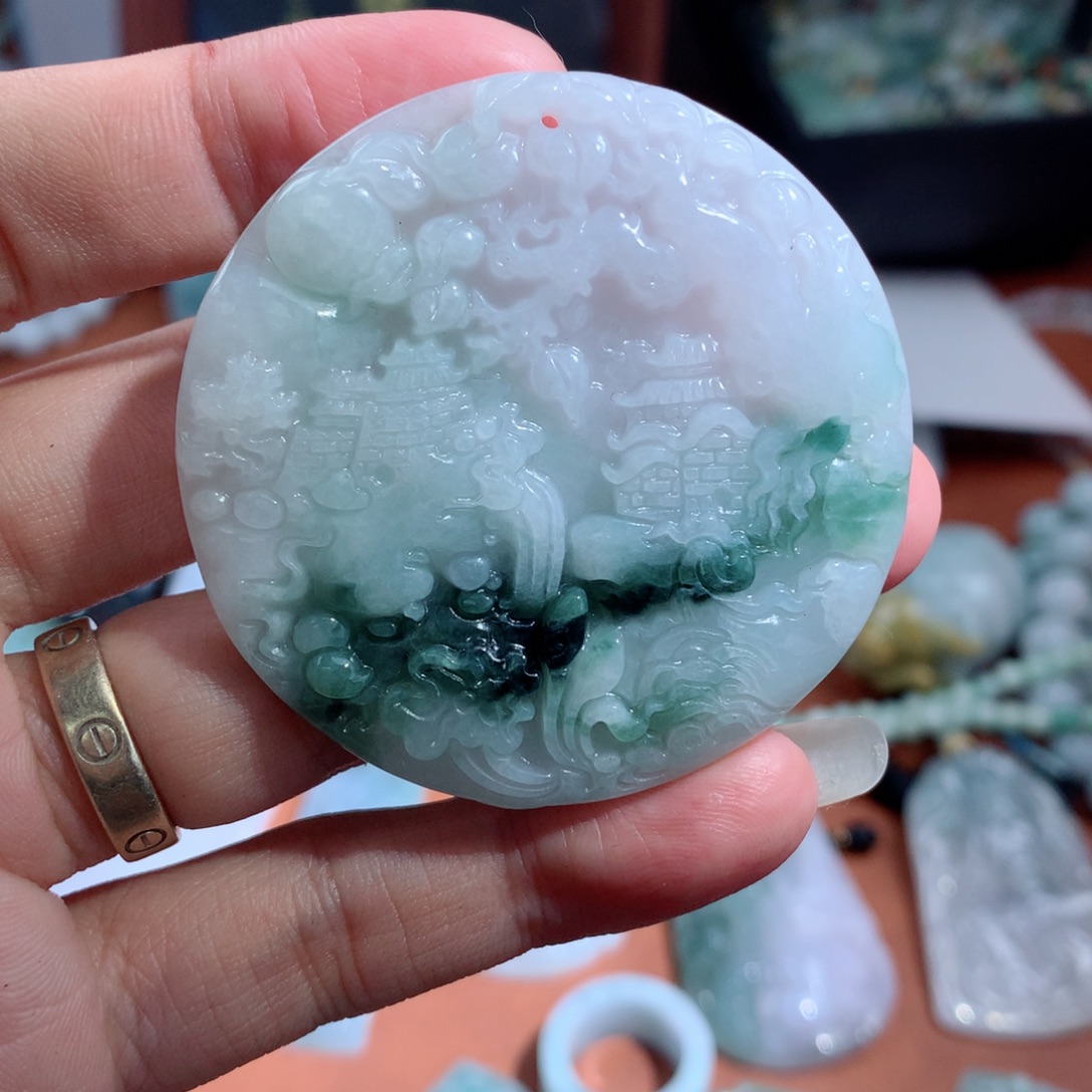 翡翠未镶嵌颈饰翡翠