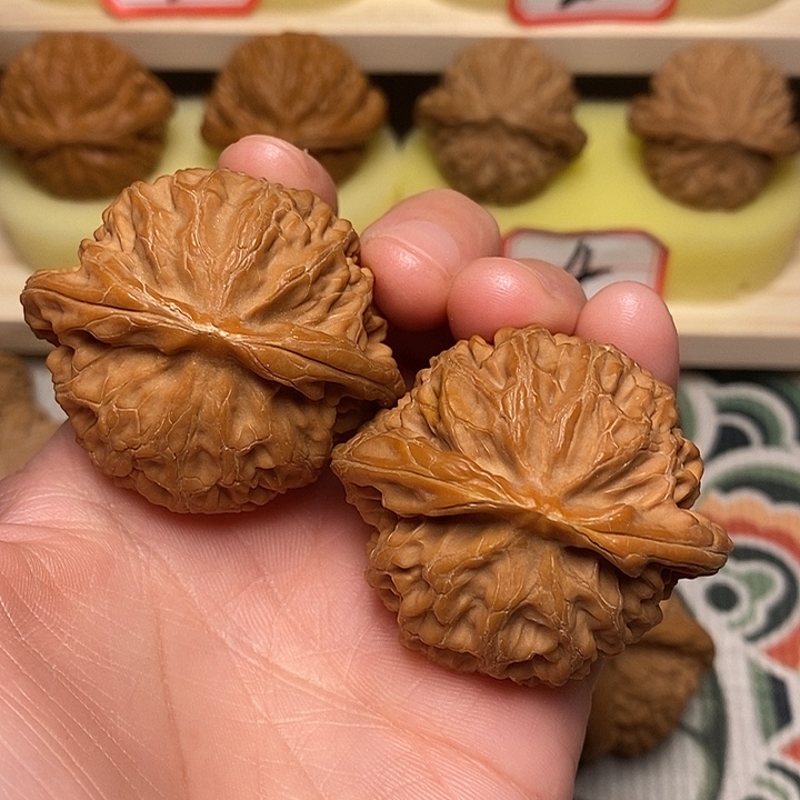 文玩核桃吊坠45肉灯