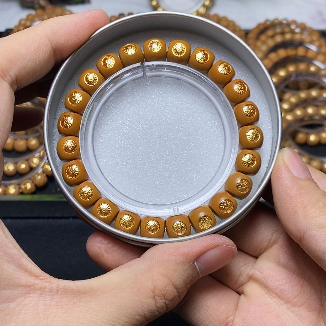 猴头核桃手串满标直切尺寸10左右单号74号