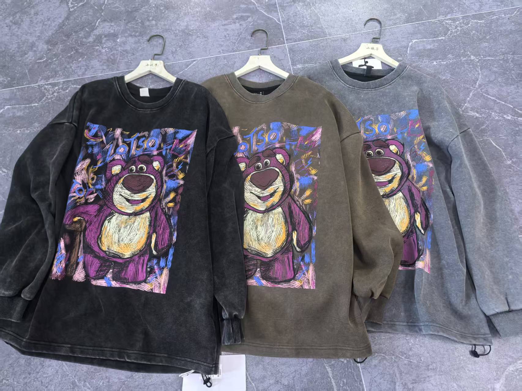 小熊长袖卫衣~~~