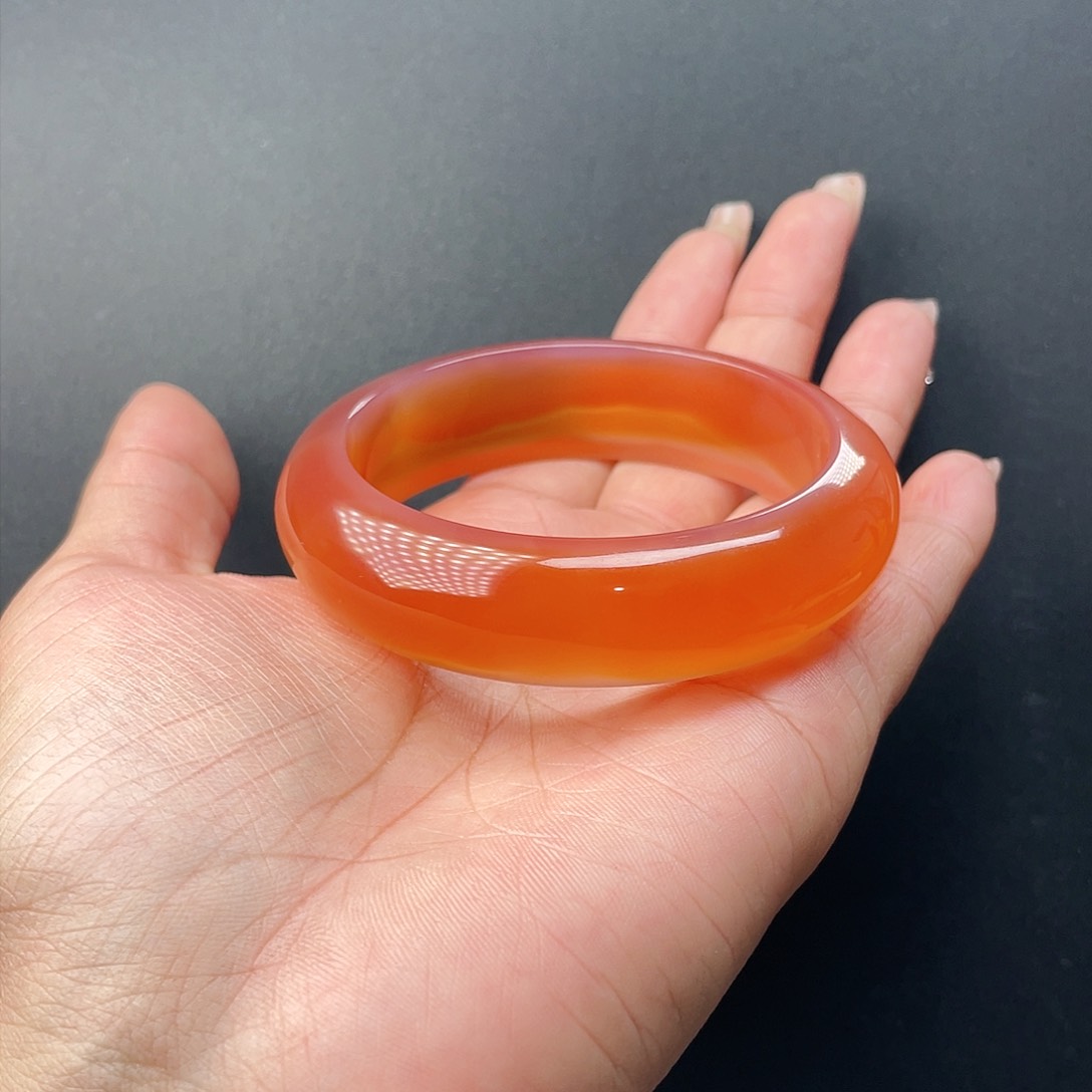 玛瑙/玉髓手镯未镶嵌小*子