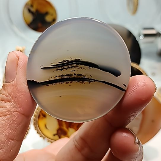 未镶嵌颈饰玛瑙/玉髓