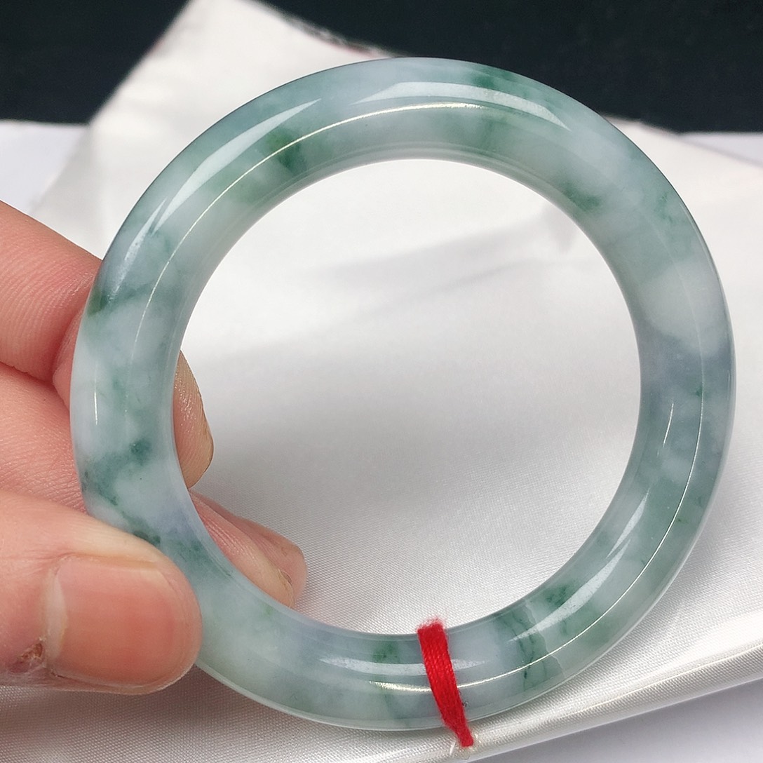 翡翠手镯未镶嵌圈53