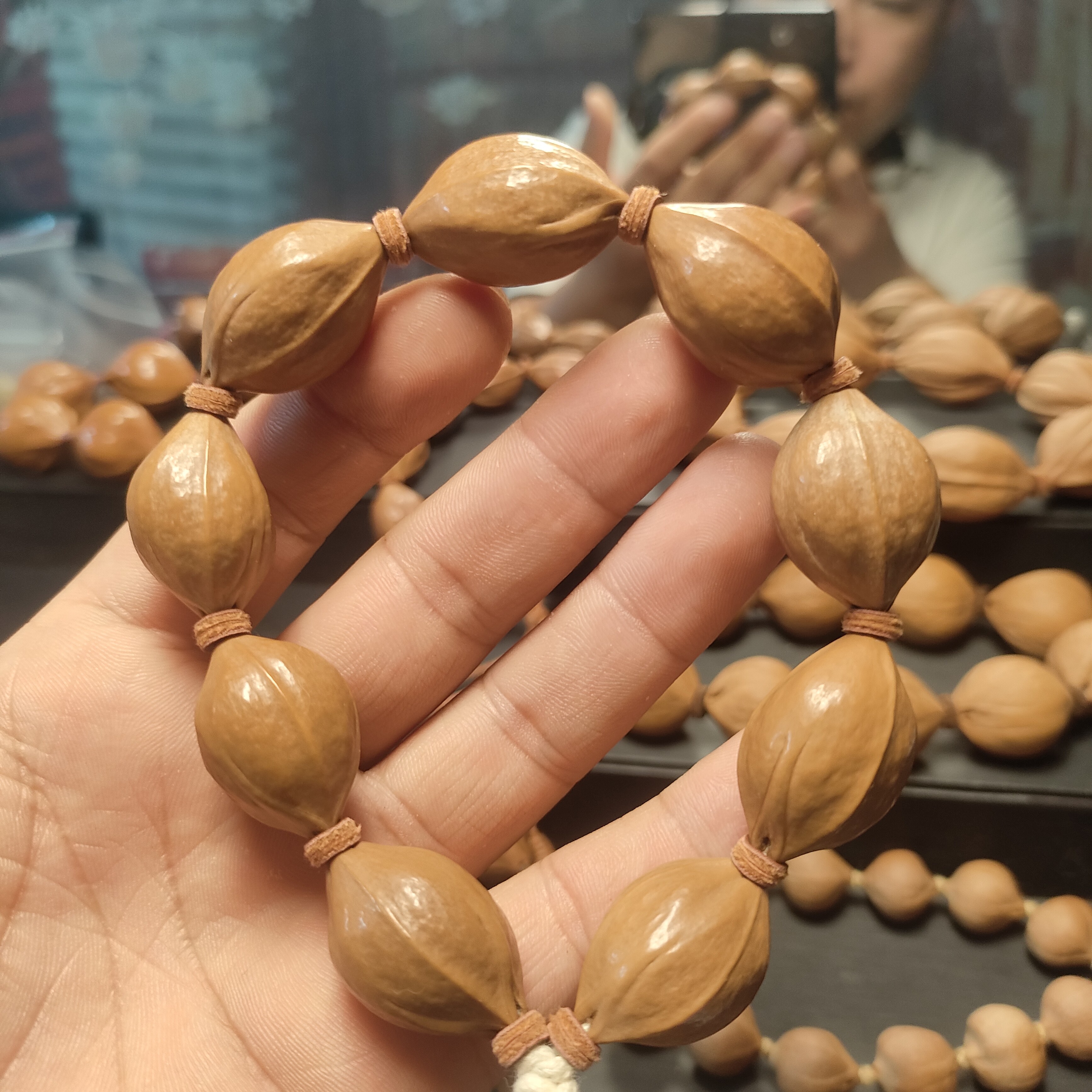 橄榄核三花手串1.8