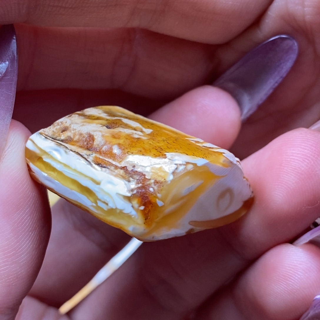 定制琥珀未镶嵌蜜蜡