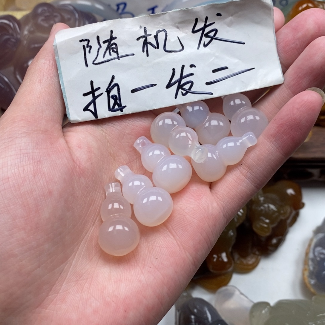 玛瑙/玉髓未镶嵌颈饰