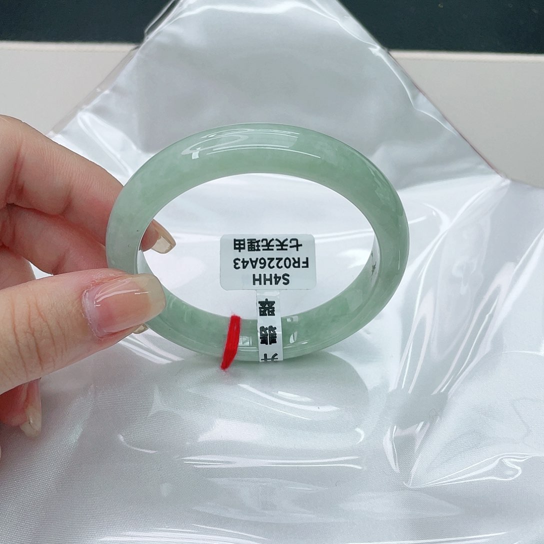 翡翠手镯未镶嵌正55.5