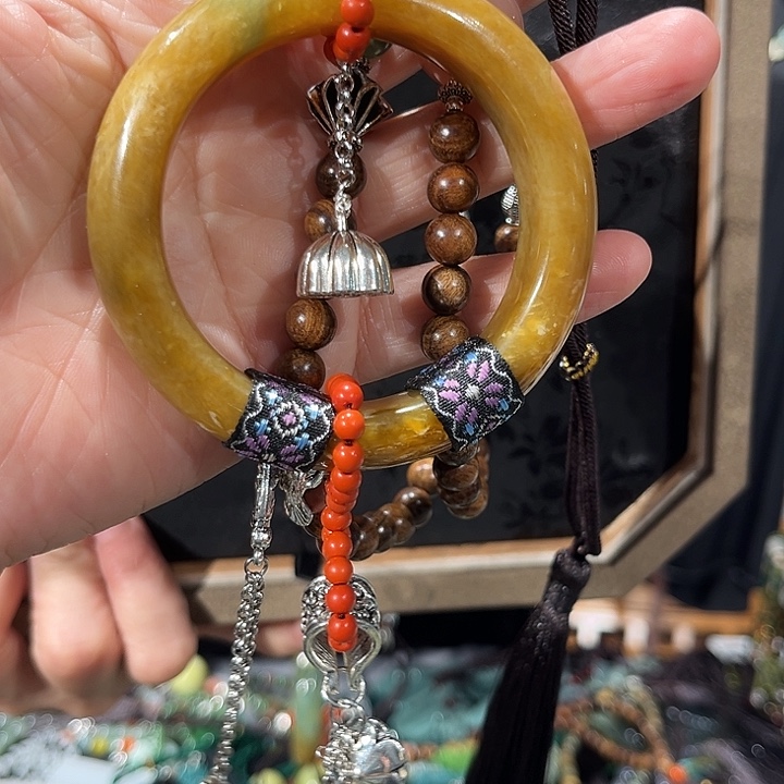 未镶嵌岫玉毛衣链