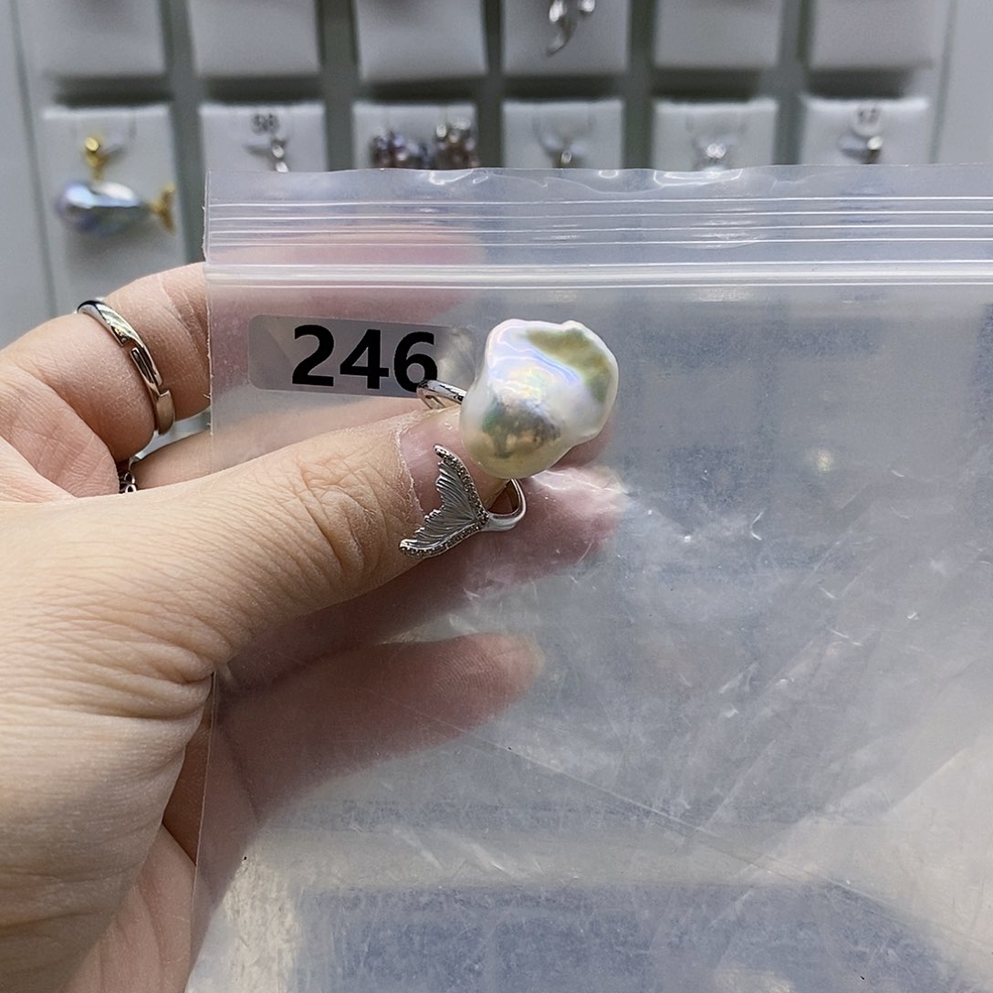 颈饰合金淡水珍珠