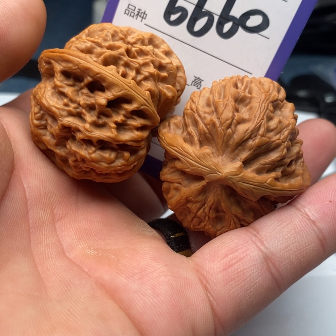 文玩核桃把件6660