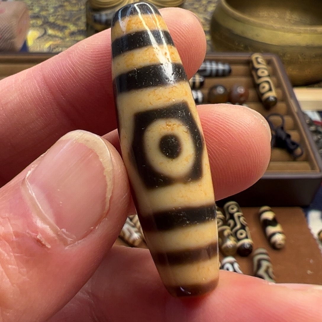 玛瑙/玉髓颈饰未镶嵌东*臣