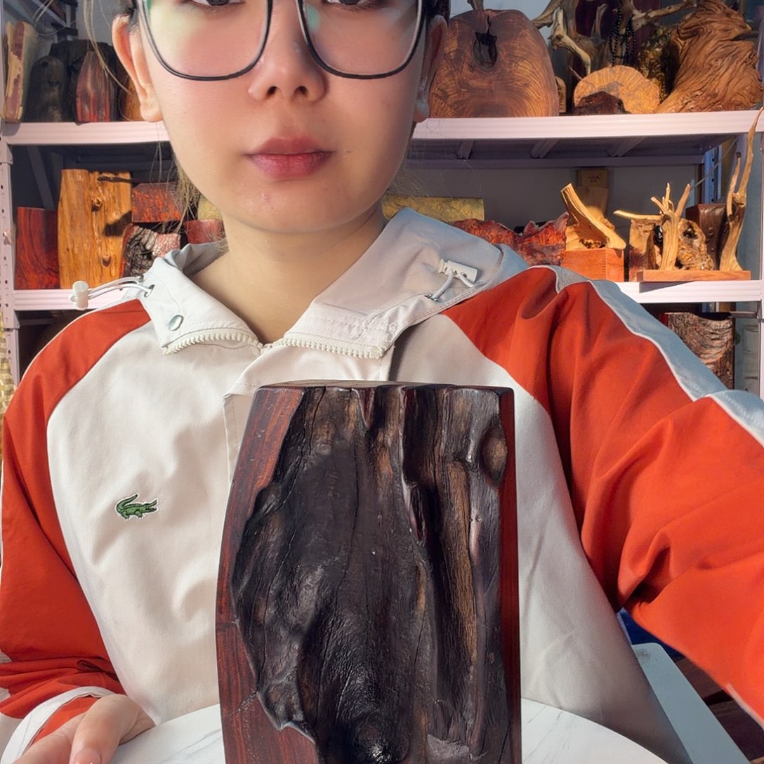 紫檀木类端景台.*宝
