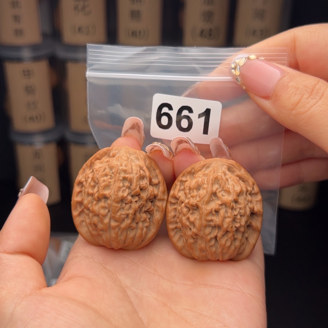 文玩核桃吊坠莲花38全品