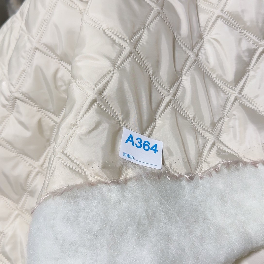 米白色超声波面布加棉12元2米364