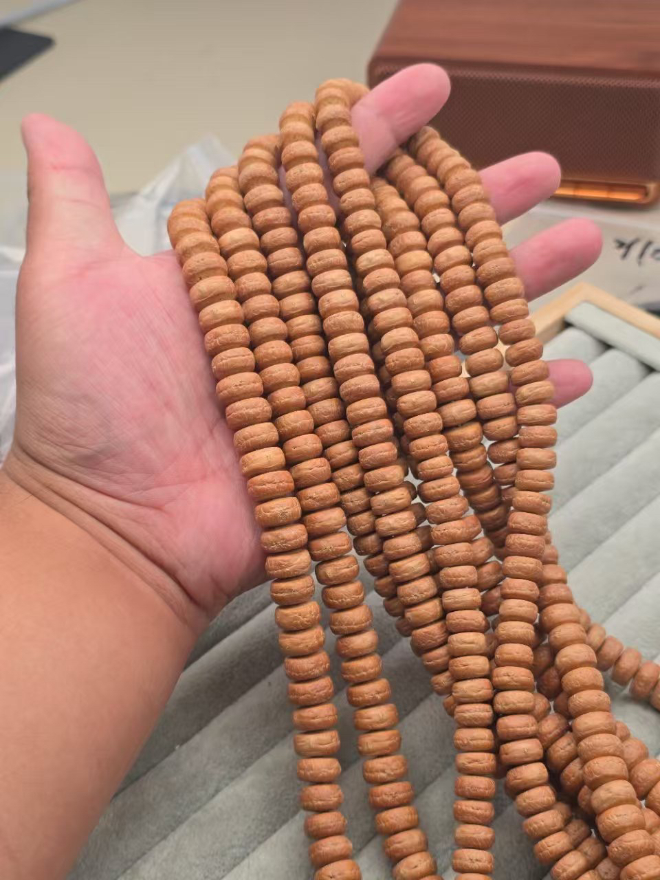 尼泊尔实心藏式凤眼108