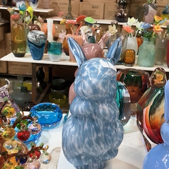 无铅玻璃花瓶高25厘米宽13厘米