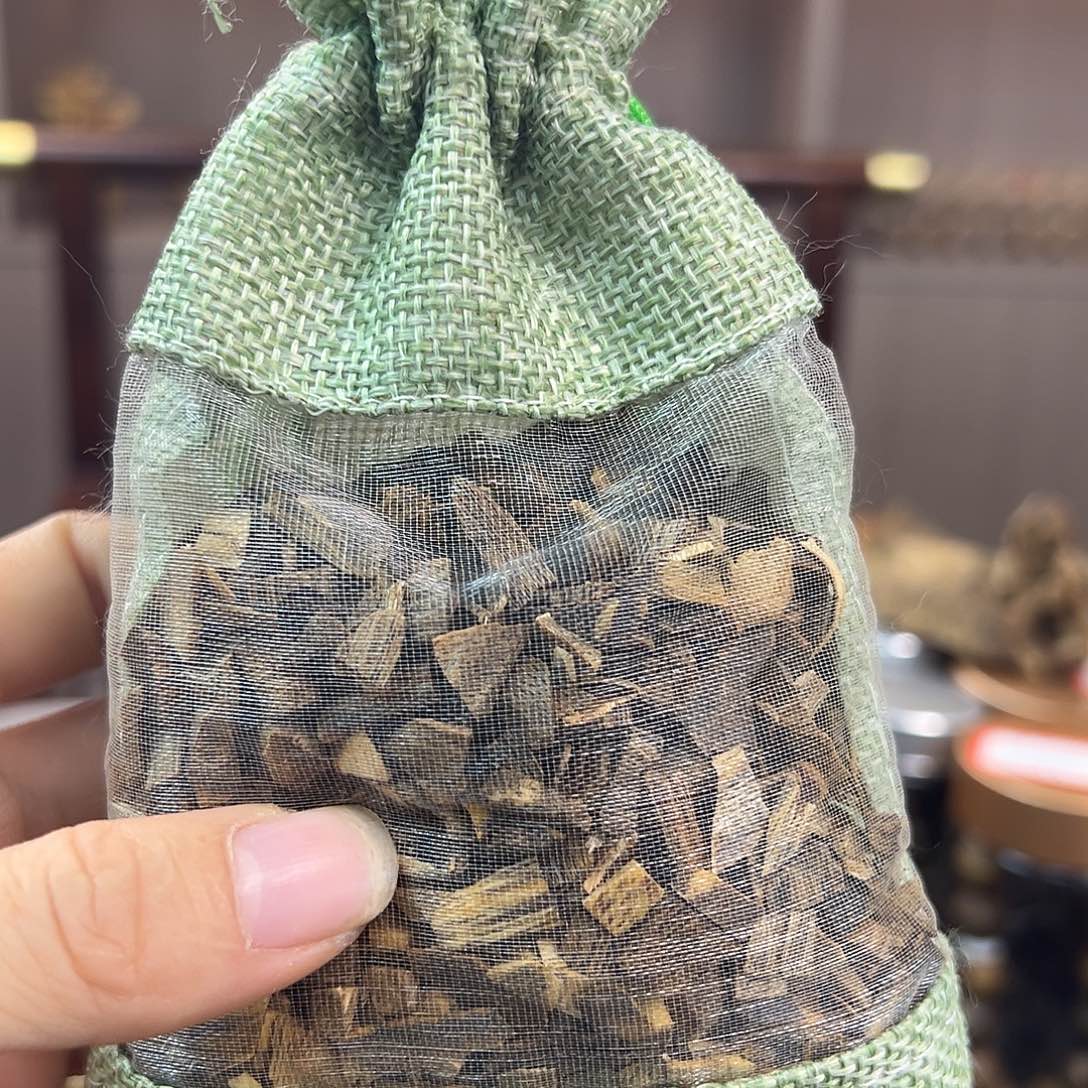 沉香沉香碎屑奇楠沉香小碎料香包50克