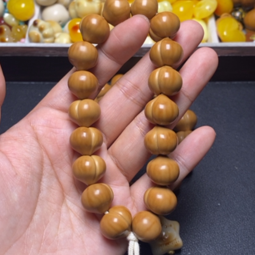 【闪购商品】吊坠猴头核桃心*光面15