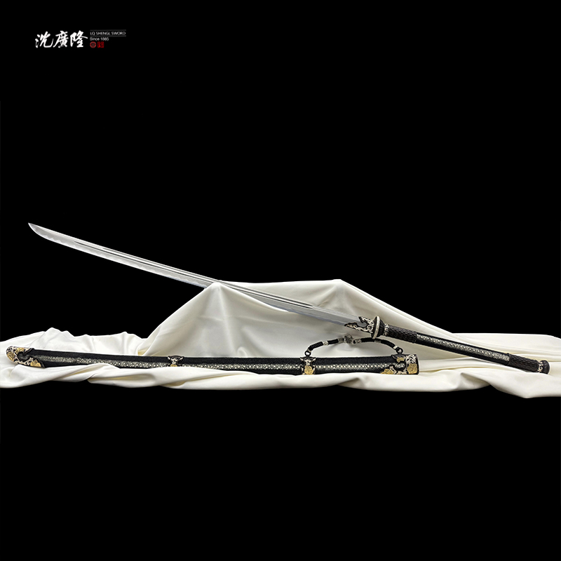 龙泉沈广隆-160丁修黑排珠鱼皮 黄铜鎏金银 花纹钢 手工 未开刃