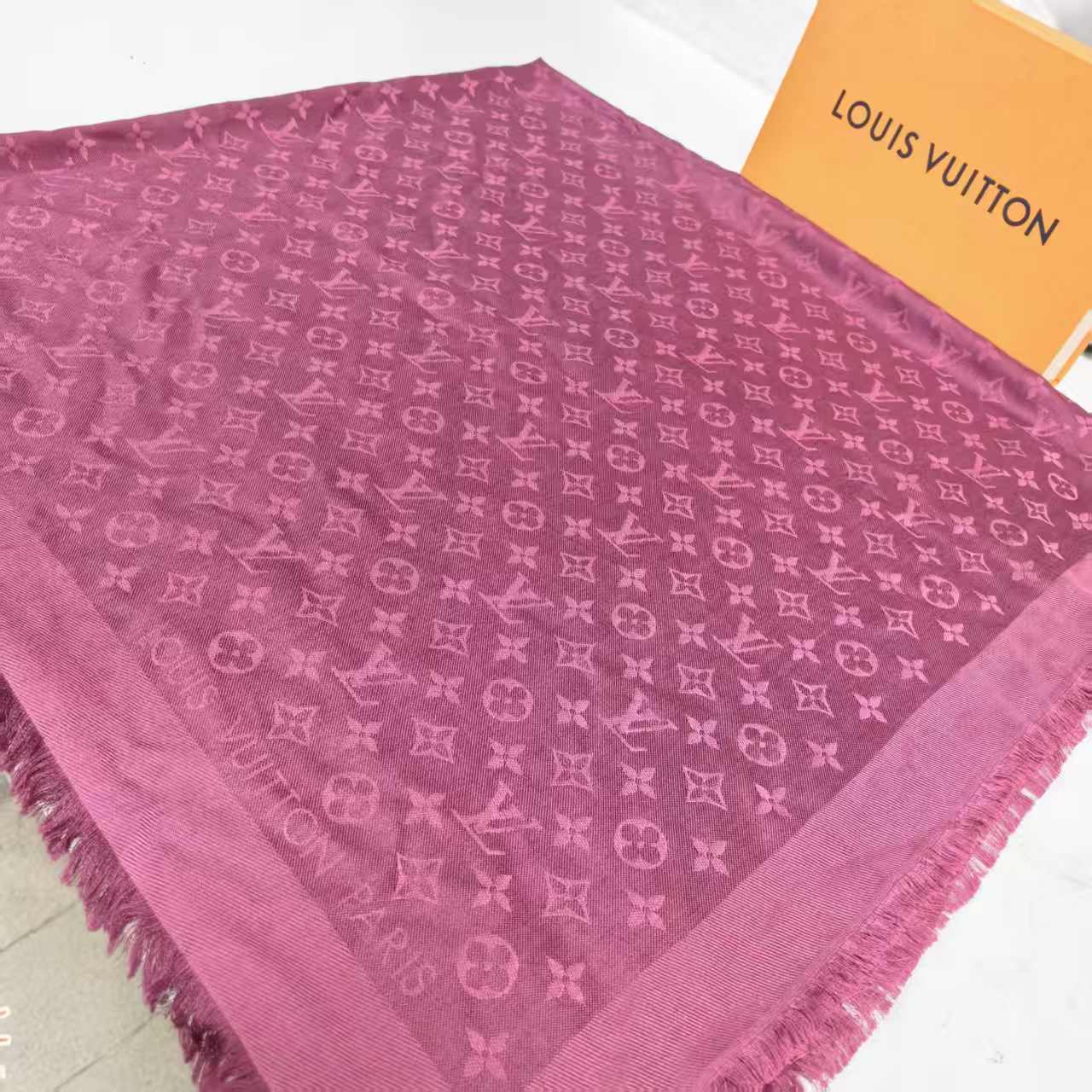 99新 LouisVuitton/路易威登  海囤J/LV围巾/bm88603