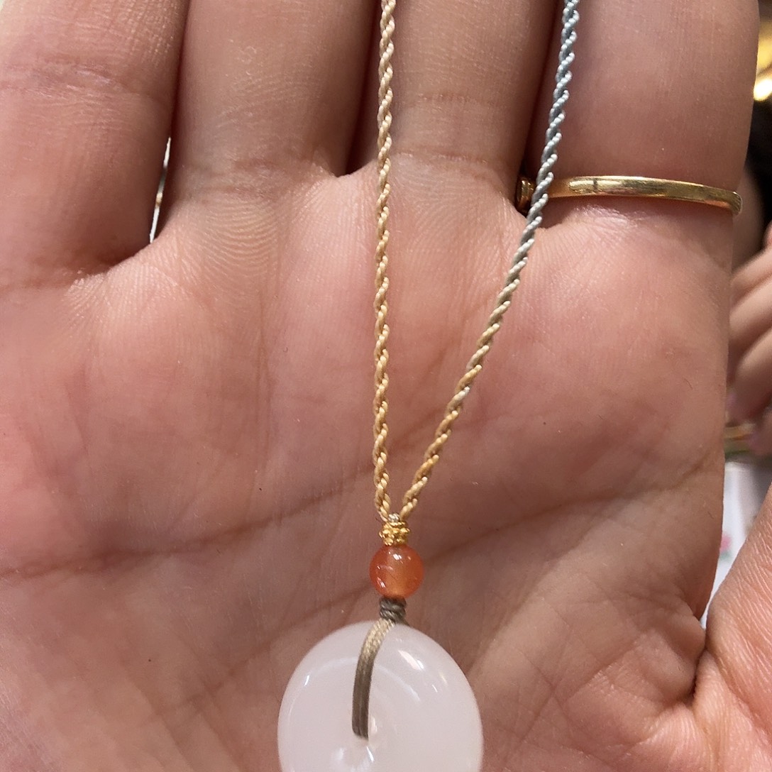 和田玉未镶嵌吊坠(赠链)