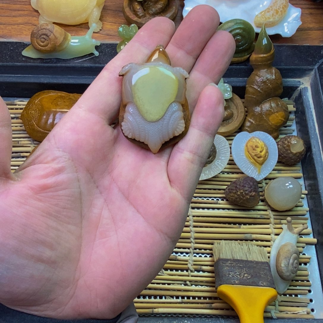 【闪购商品】砖雕天然一体雕刻小甲鱼