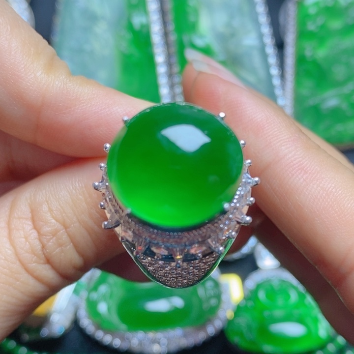 翡翠未镶嵌挂件蛋面