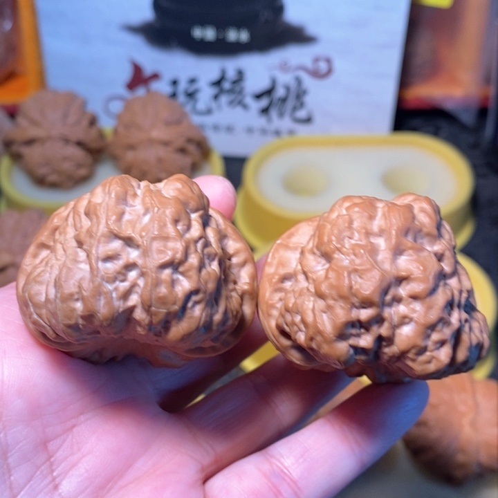 文玩核桃把件蛤蟆头 43