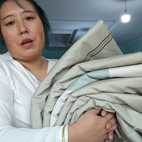 棉花纯棉100棉，尺寸2.5×2.5。