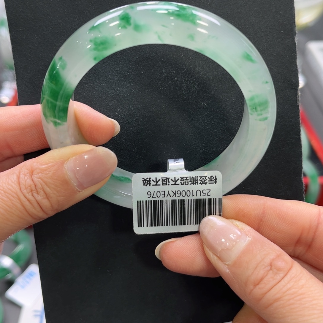 m***s石英质玉（非洲翠）未镶嵌手镯➕小玥55.8