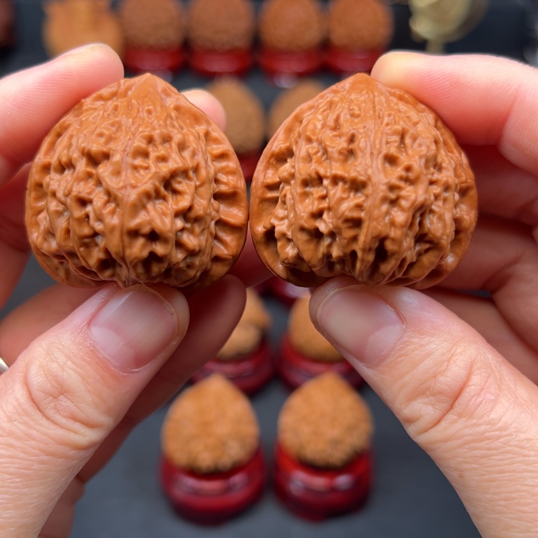 文玩核桃吊坠39全品金牛