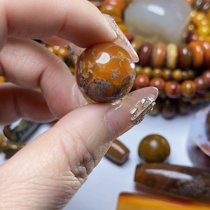 玛瑙/玉髓颈饰未镶嵌