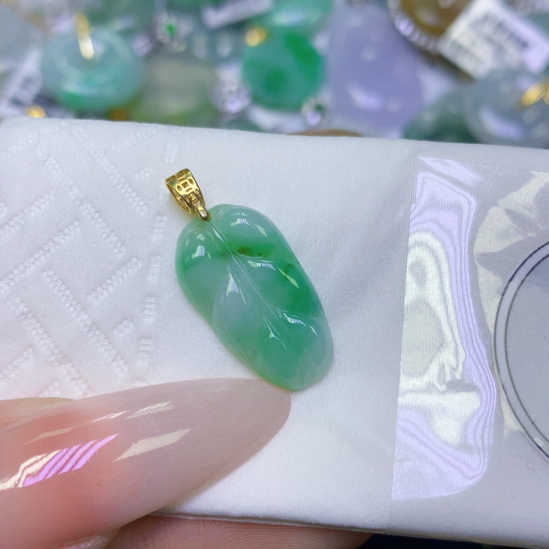 翡翠银S925镶嵌颈饰天然缅甸翡翠a货百元以上9元证书费自理