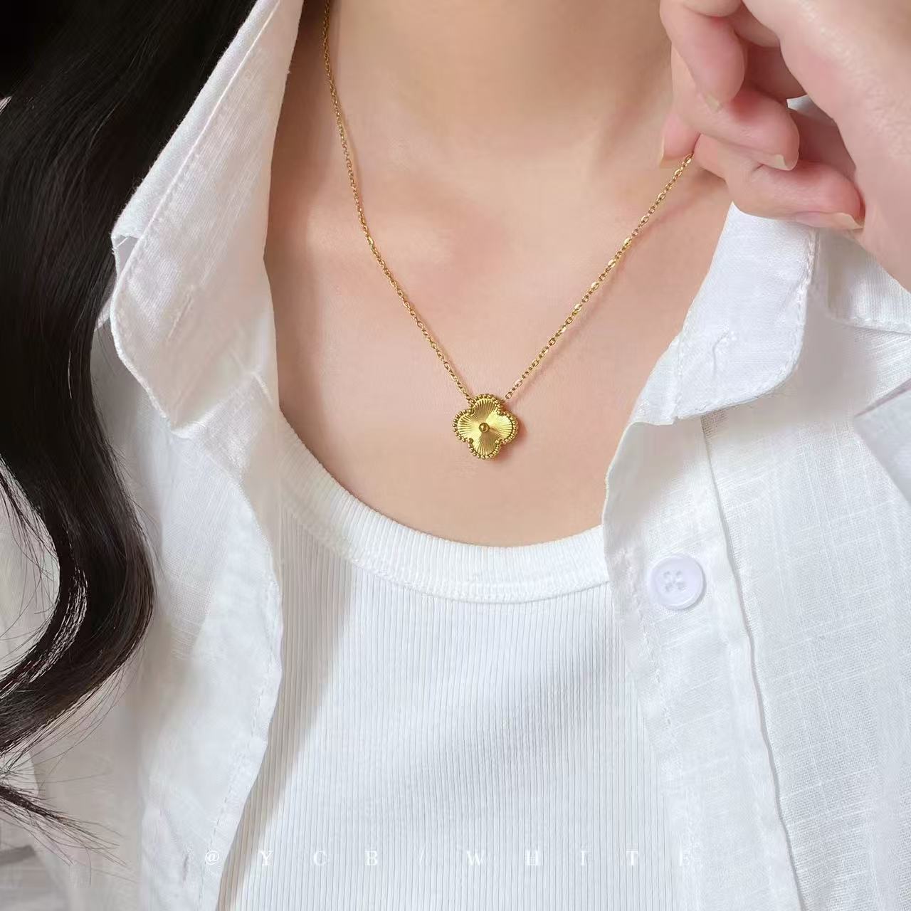 钛钢项链 金色四叶草项链446