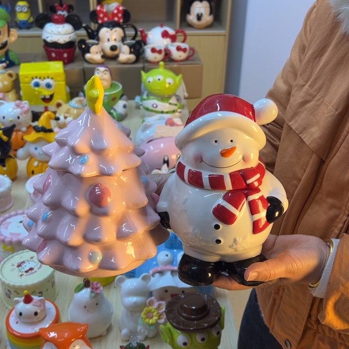 摆件陶瓷等行业的产品出口到世界