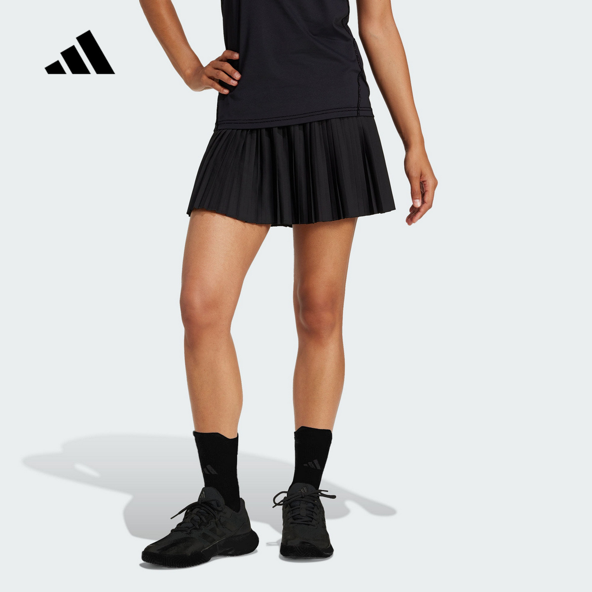 Adidas阿迪达斯女子夏季新款休闲半身裙网球运动百褶短裙JD6117