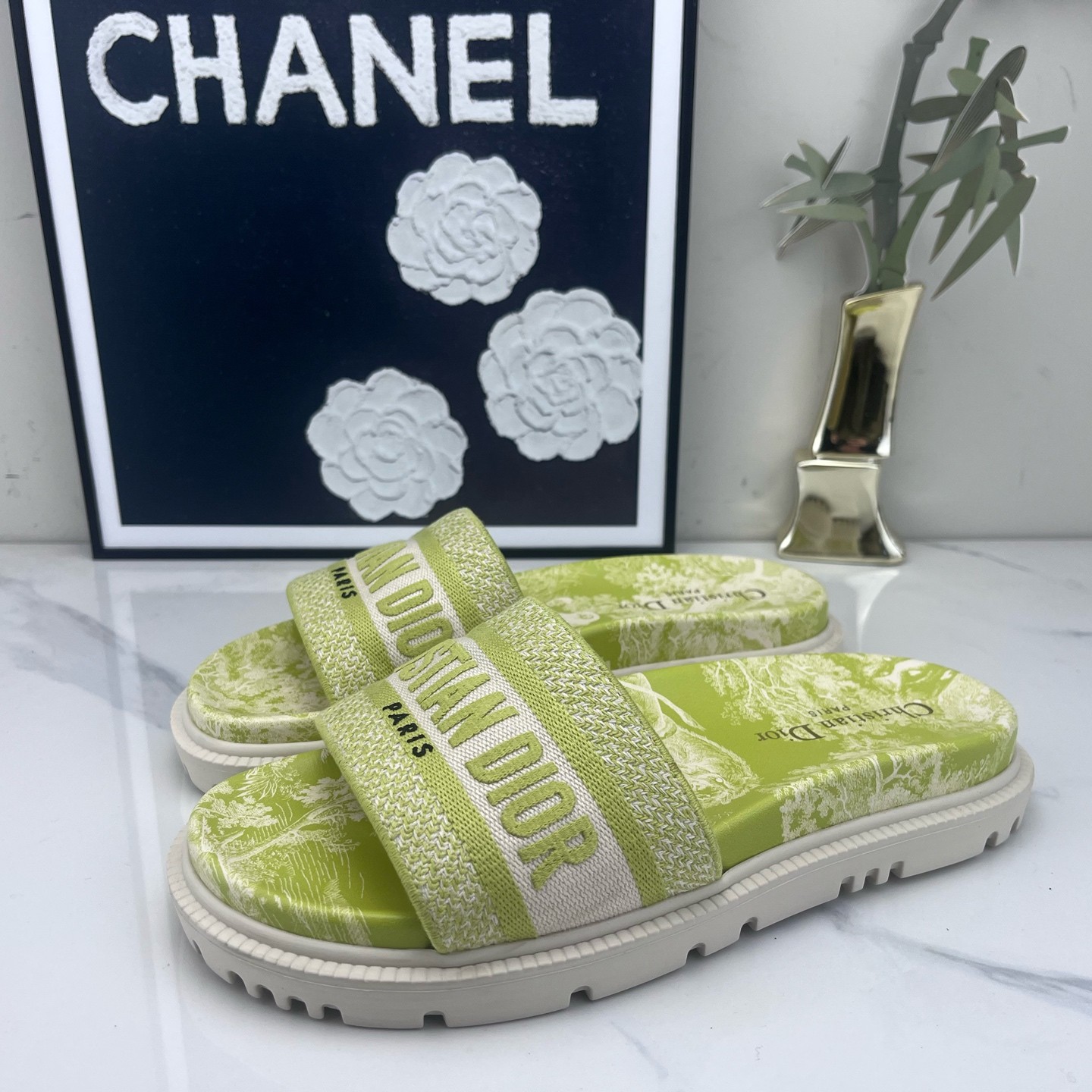 99新 DIOR/迪奥 Dior迪奥 绿色动物园刺绣拖鞋 37码/jm01467