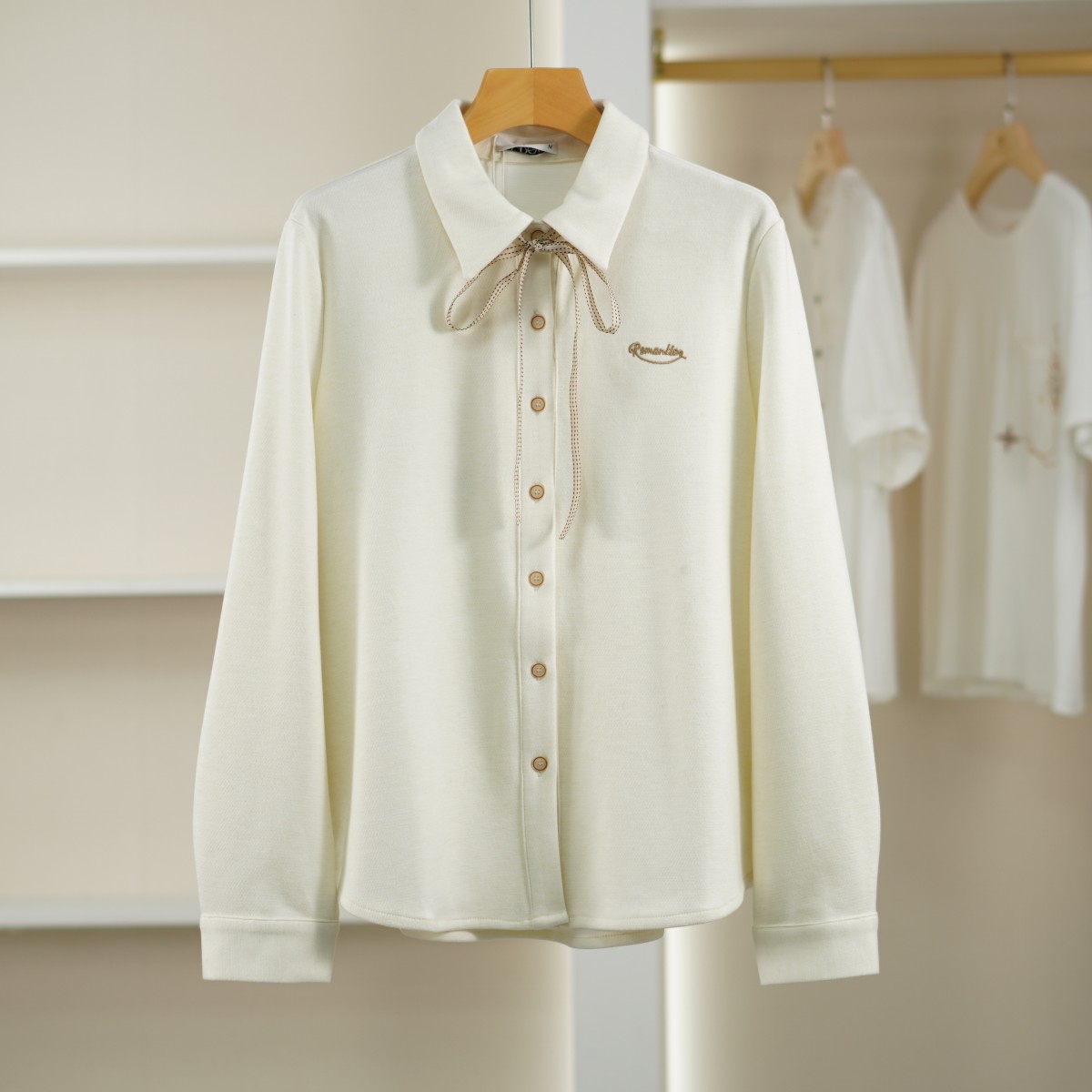 麦迪尚品【K】50428171翻领百搭纯色长袖衬衫春新款品牌折扣女装