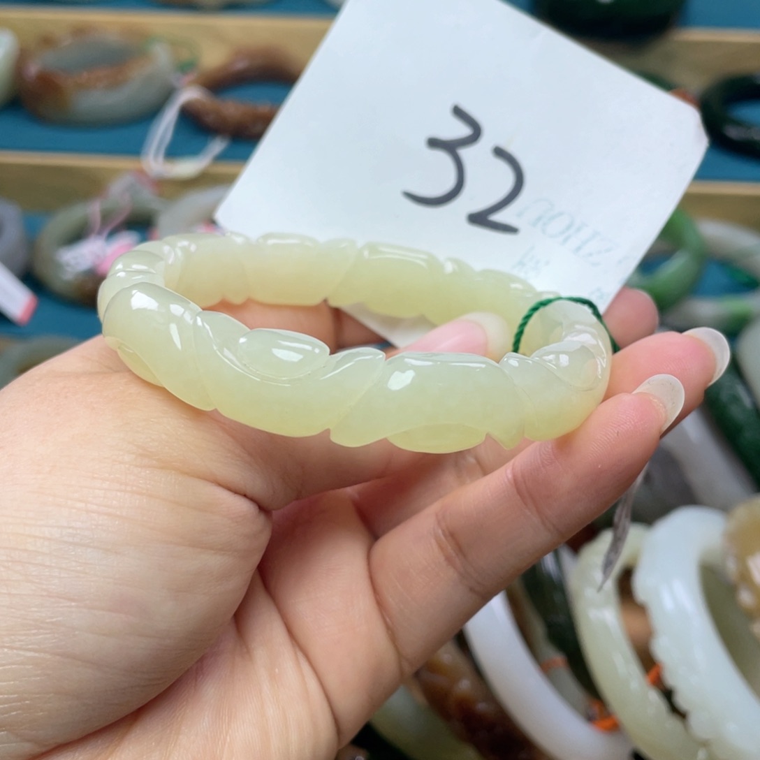 未镶嵌手镯和田玉圈口59