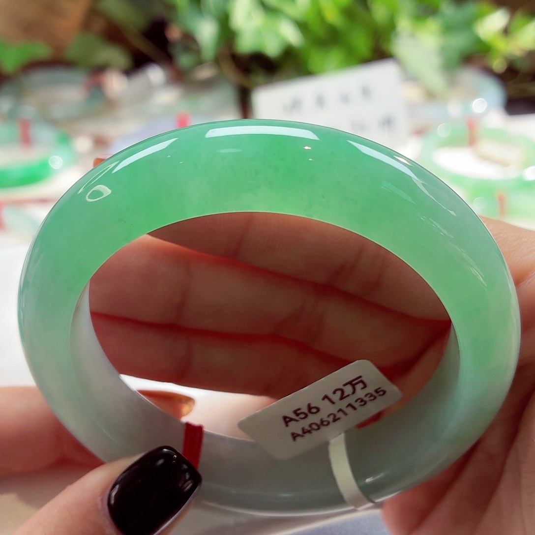 翡翠未镶嵌手镯冰胶甜阳绿68-03