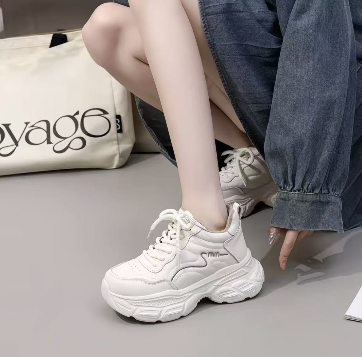 冬季女士增高老爹鞋运动女小白休闲时尚百搭超轻松糕厚底加棉真皮