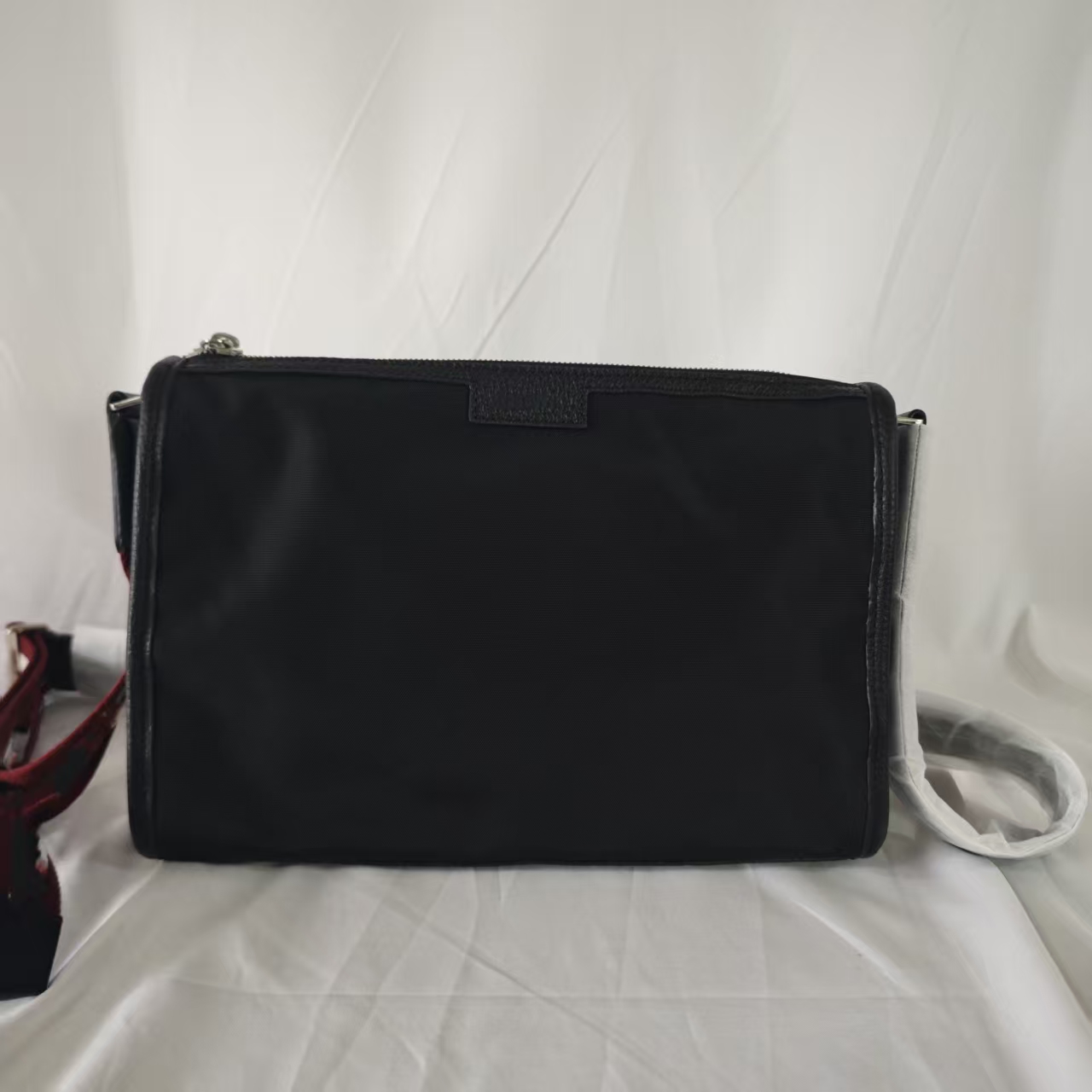 Sweet DD-BL系士尼龙皮革拼接斜跨单肩包（19*28*9）